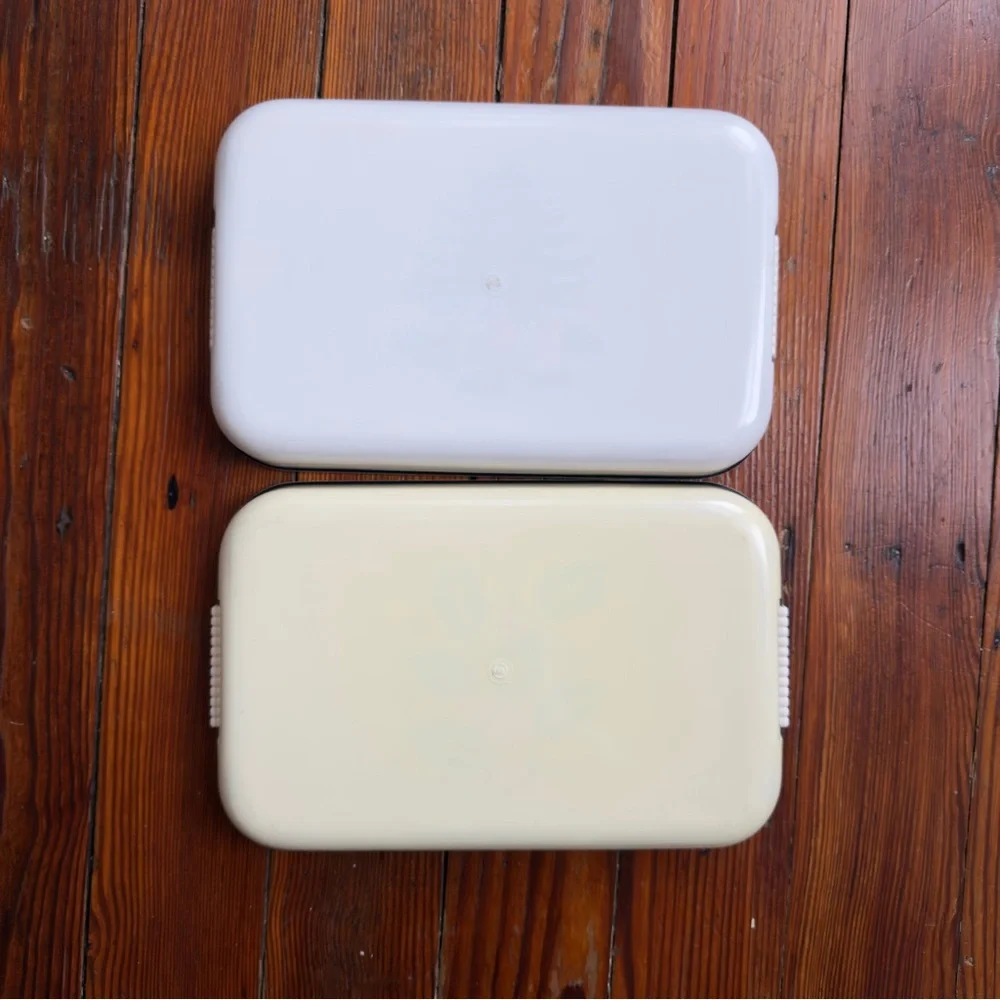 2 vintage Christmas snack trays 1x7x11”